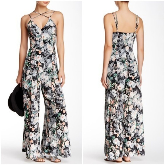 June & HudsonFloral Wide Leg Jumpsuit‎ - Picture 1 of 3